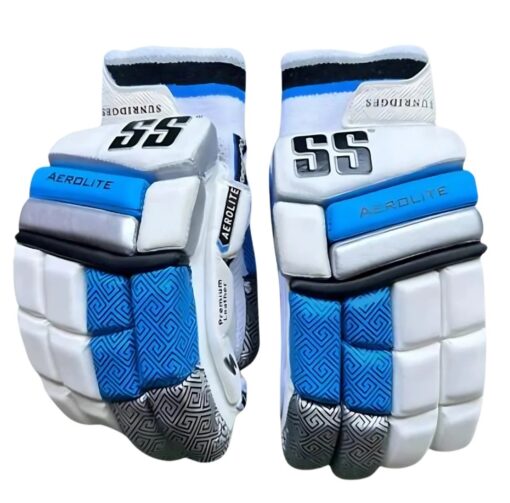 SS Aerolite Batting Gloves